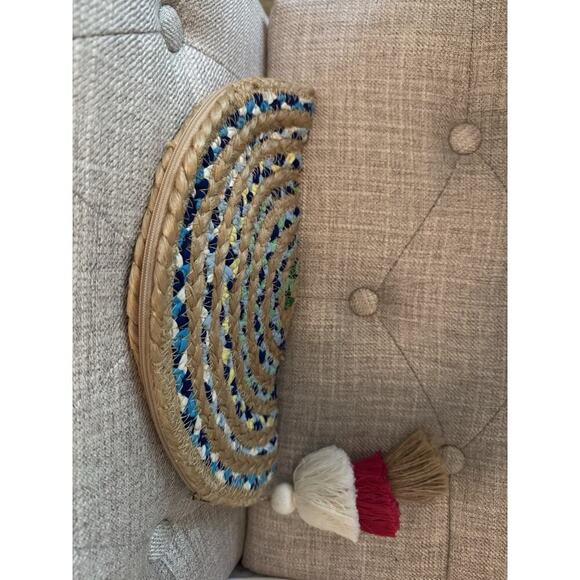 Anthropologie ANTIK KRAFT Chindi Moon Multi Woven Straw Clutch Bag Tassels - Picture 6 of 7